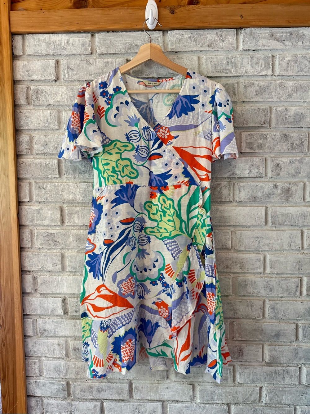Yak & YetiFloral Print Short Sleeve Midi Dress in Multicolor